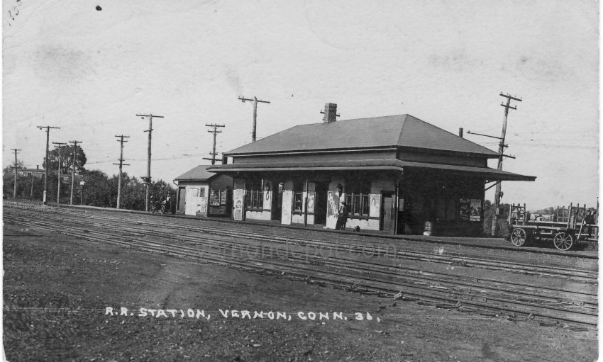 Vernon Depot 1930 Postcard